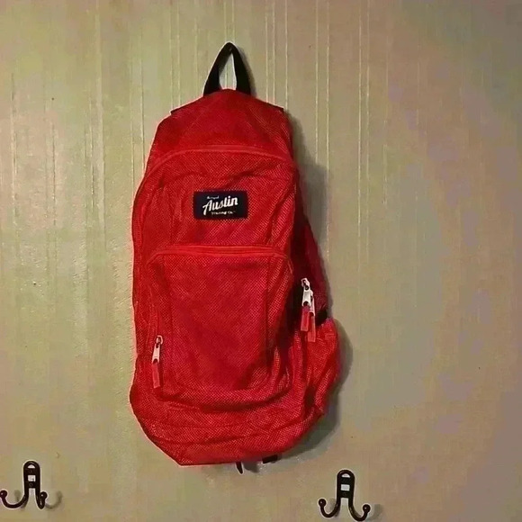 Red Mesh Backpack " The Original Austin Trading Co." - Picture 3 of 6